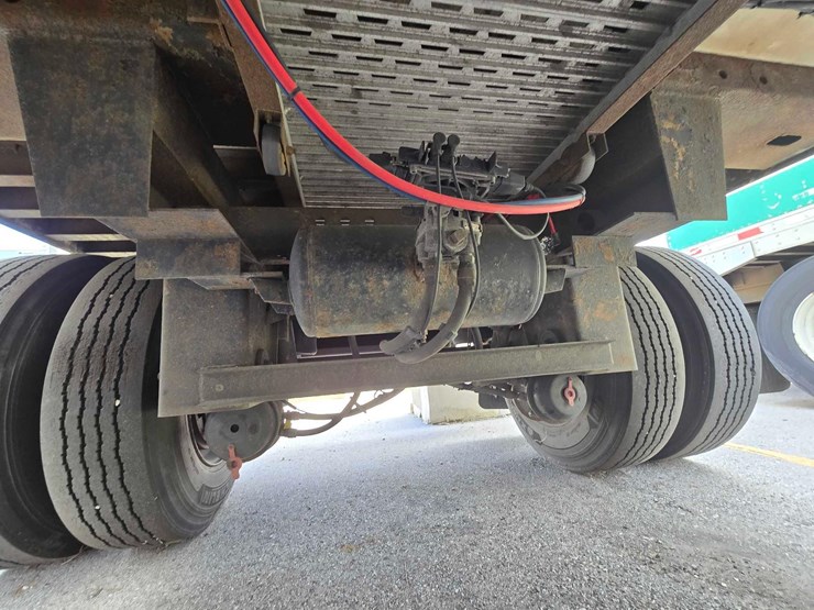 2012-great-dane-trailer-image-6