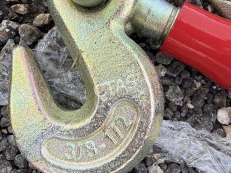 #49-•-(2)-3/8"-20'-chains-&-(1)-9,200-lb-boomer-image-2