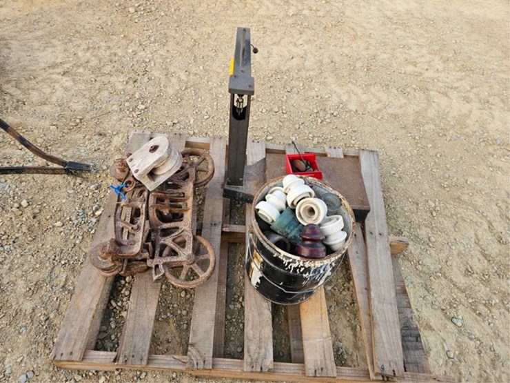 #3137-•-pallet-assorted-items-image-6