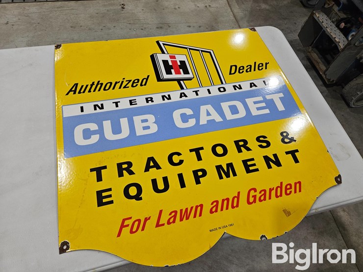 international-cub-image-1