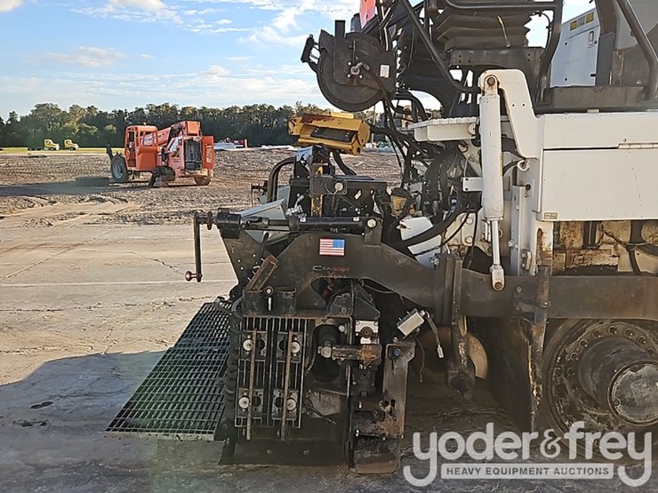 2015-caterpillar-ap-655d-image-8