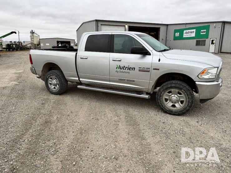 2017-ram-2500-heavy-duty-slt-4x4-pickup-(gp11747,-unit-98702)-image-6