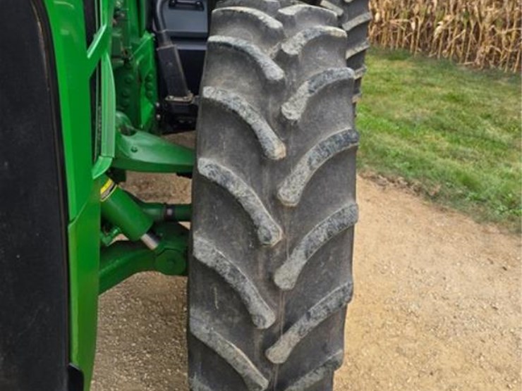 john-deere-8330-image-16