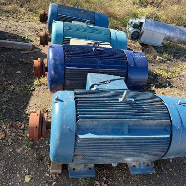 4 Siemens 3 Phase Motors (PD5276)
