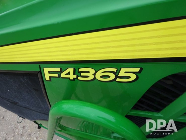 2018-john-deere-f4365-image-102