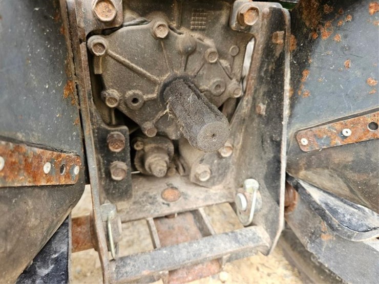 john-deere-4100-image-14