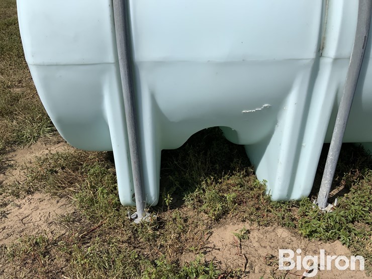 2550-gallon-poly-tank-image-11