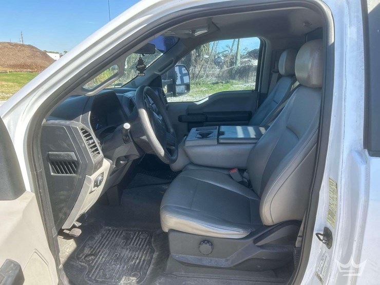 2017-ford-f350-image-6