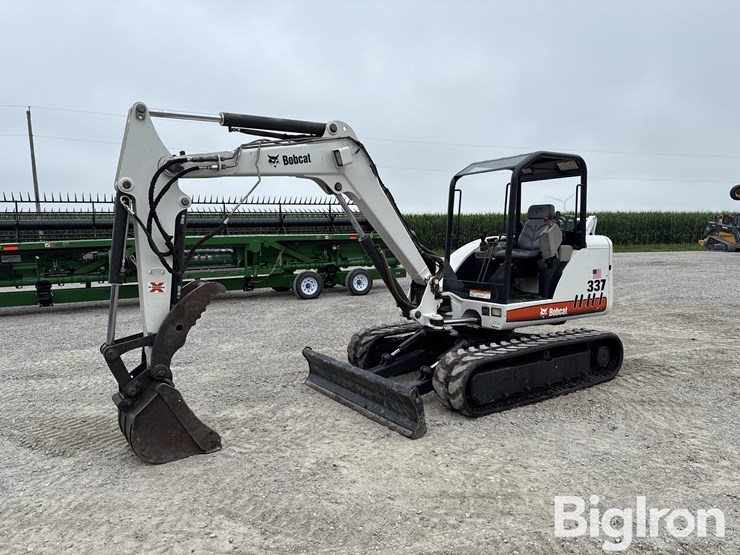 2005-bobcat-337g-image-1