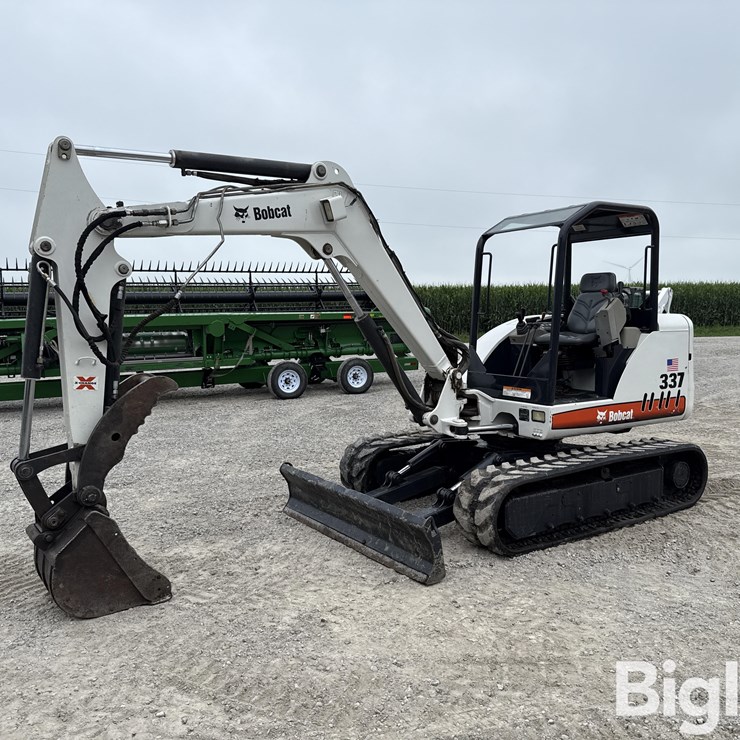 2005 BOBCAT 337G