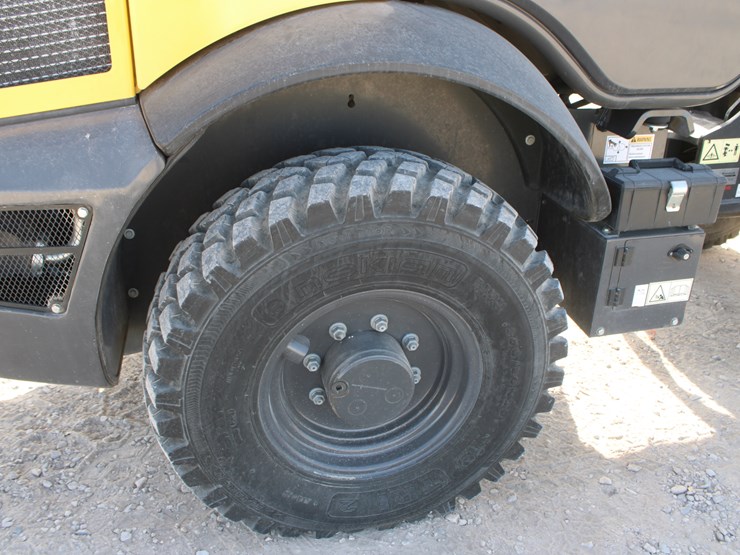 2021-new-holland-w80c-image-57