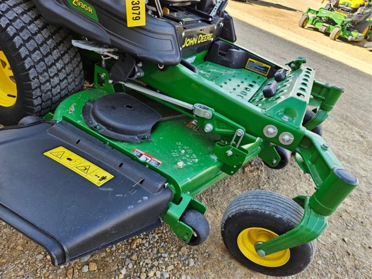 2020-john-deere-z930r-image-10