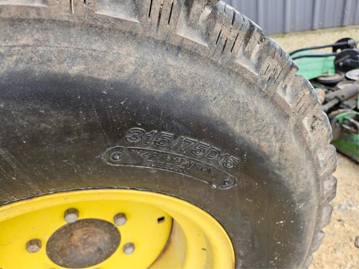 john-deere-4100-image-37