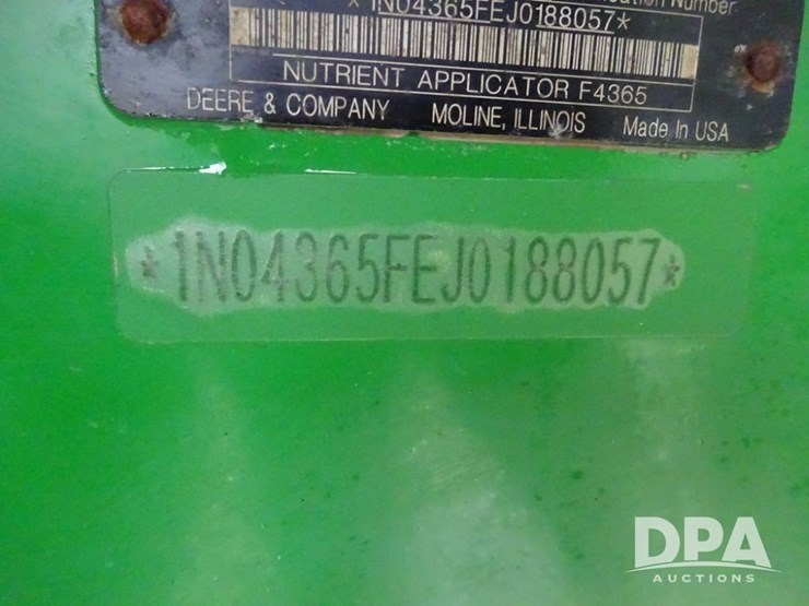 2018-john-deere-f4365-image-104