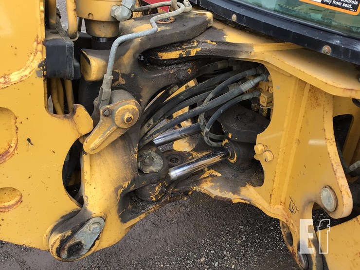 2004-deere-310g-image-20