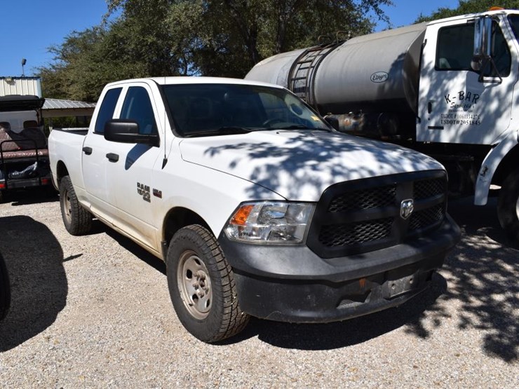 2019-dodge-1500-image-2