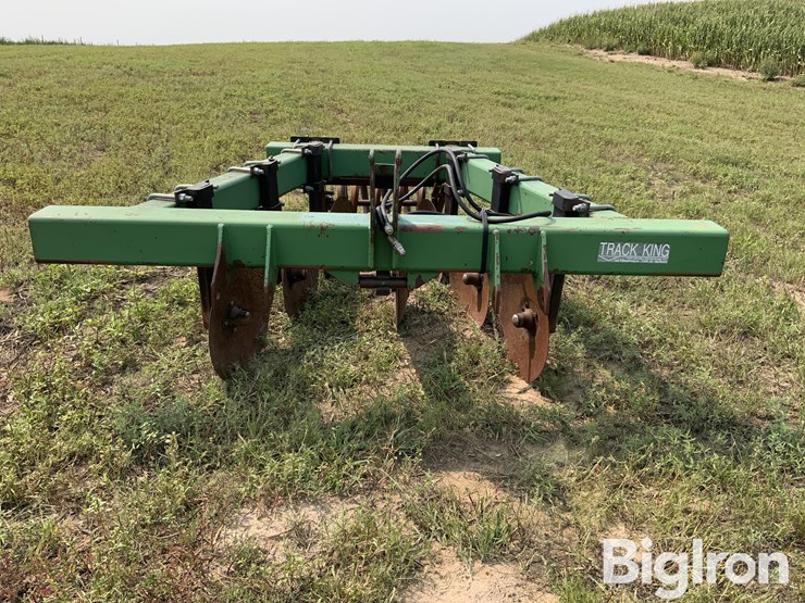 track-king-3-pt-pivot-track-closer-image-2