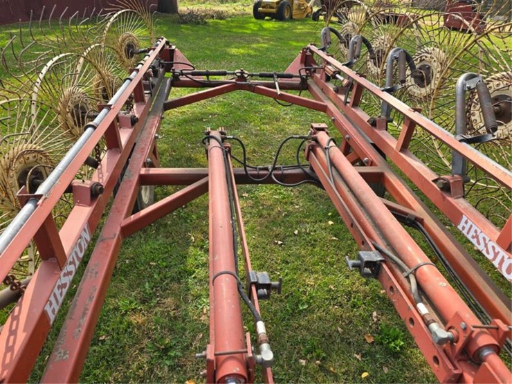 hesston-3982-image-13