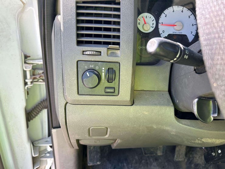 2008-dodge-ram-1500-image-15