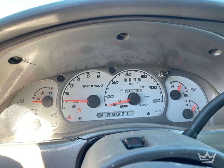 2004-ford-explorer-sport-trac-image-6