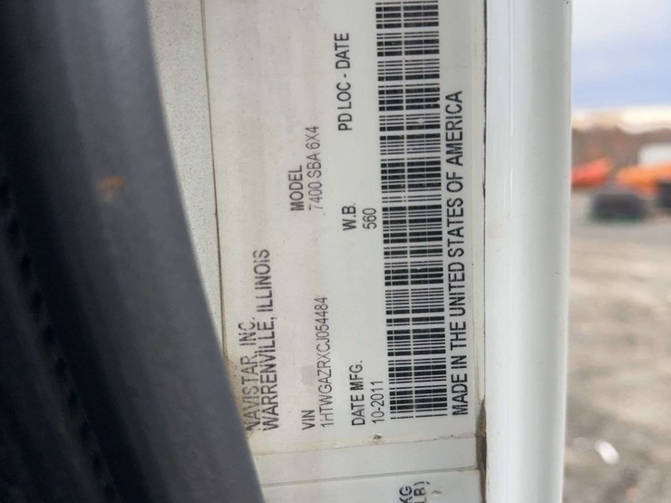 2012-international-7400-image-27