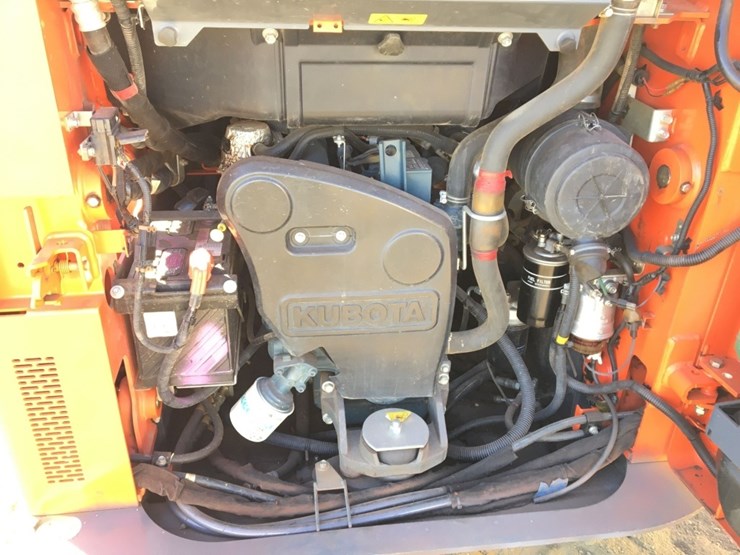 2020-kubota-ssv65-image-7