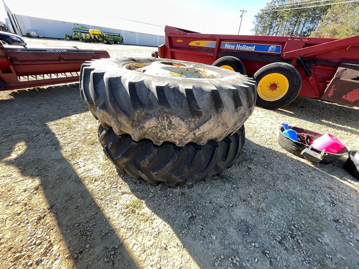 #5945-•-(2)-titan-18.4-38-bolt-on-duals-image-2