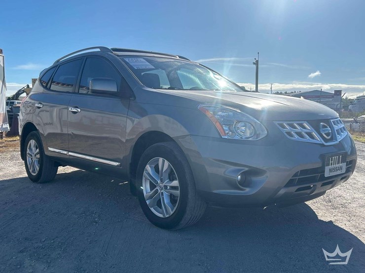 2013-nissan-rouge-suv-image-3