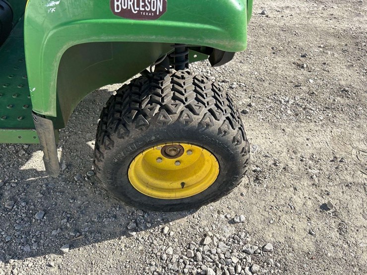 2016-john-deere-gator-image-14