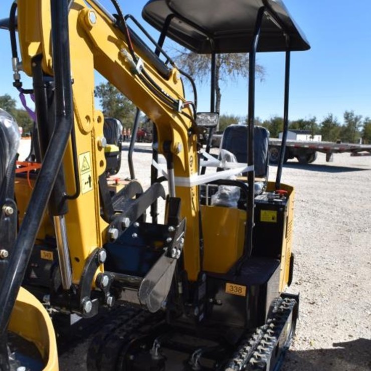 CFG H12R MINI EXCAVATOR (SERIAL # H12R2025L09040367) (K)