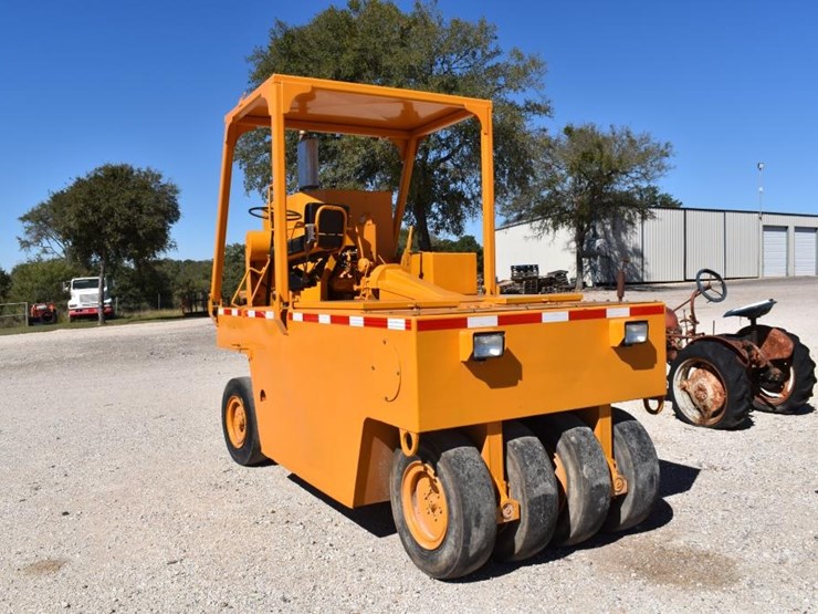 ingram-pneumatic-rubber-tire-roller-(totally-rebuilt)-(serial-#-unknown)-(s-image-5