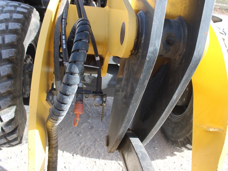 2021-new-holland-w80c-image-66