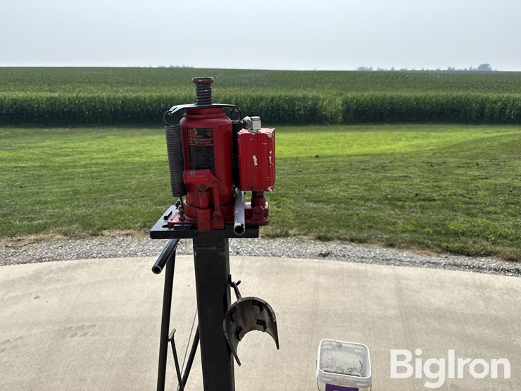 shop-made-sprayer-tire-jack-image-13