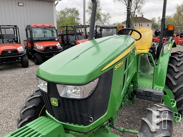2021-john-deere-5055e-image-12