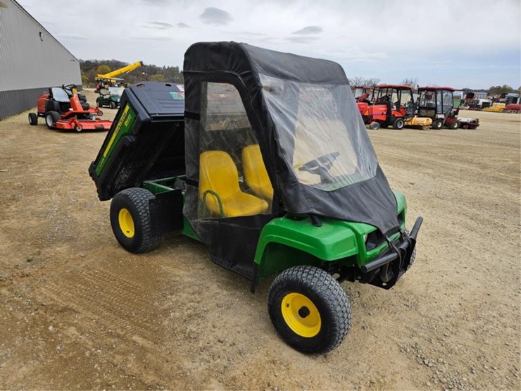2011-john-deere-gator-image-12