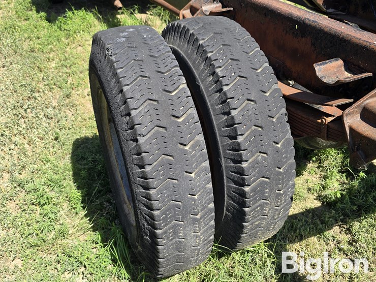 1974-ford-ln800-image-17