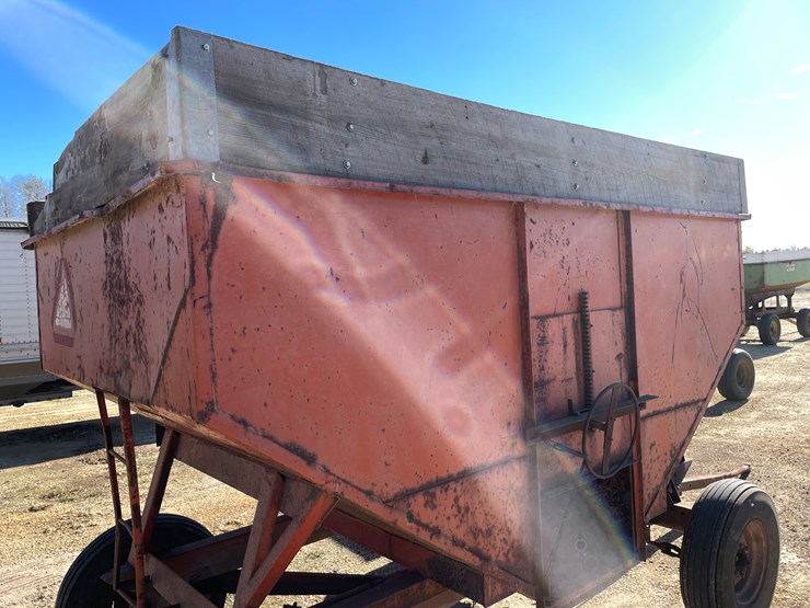 #5931-•-gravity-box-on-running-gear-image-32