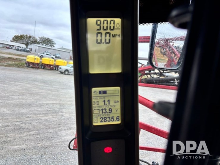 2019-case-ih-patriot-4440-image-122