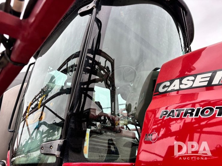 2019-case-ih-patriot-4440-image-75