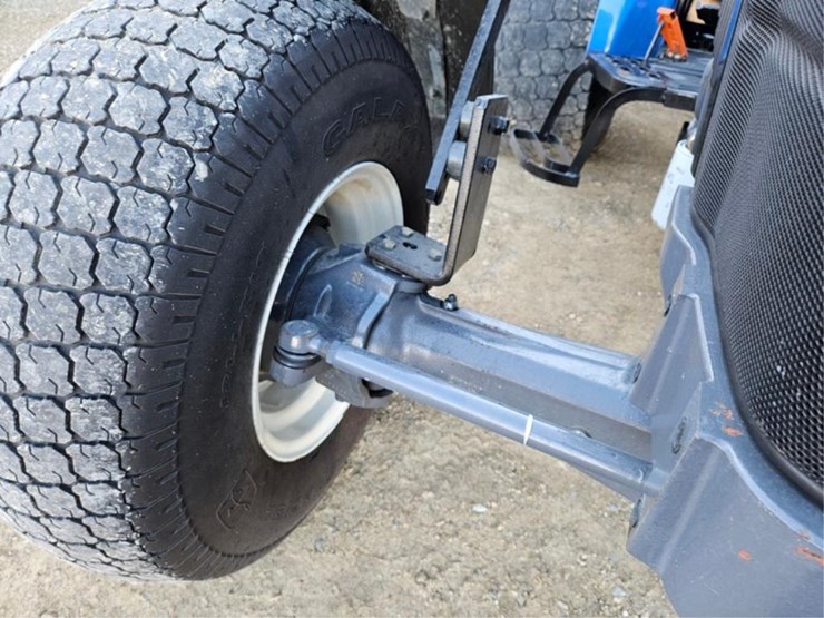 new-holland-tn65-image-35