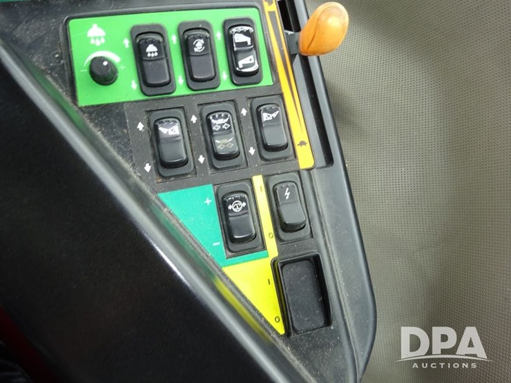 2019-case-ih-patriot-3340-image-130