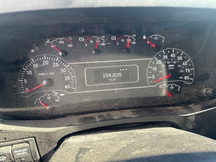 2022-international-mv607-image-6