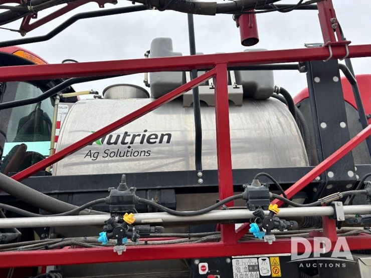 2019-case-ih-patriot-4440-image-38