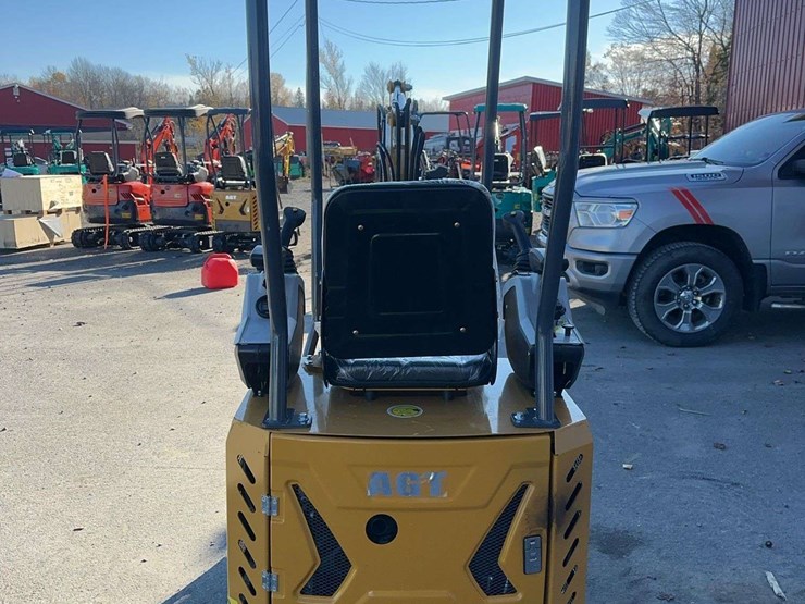 2025-agt-mx12z-mini-excavator-image-6