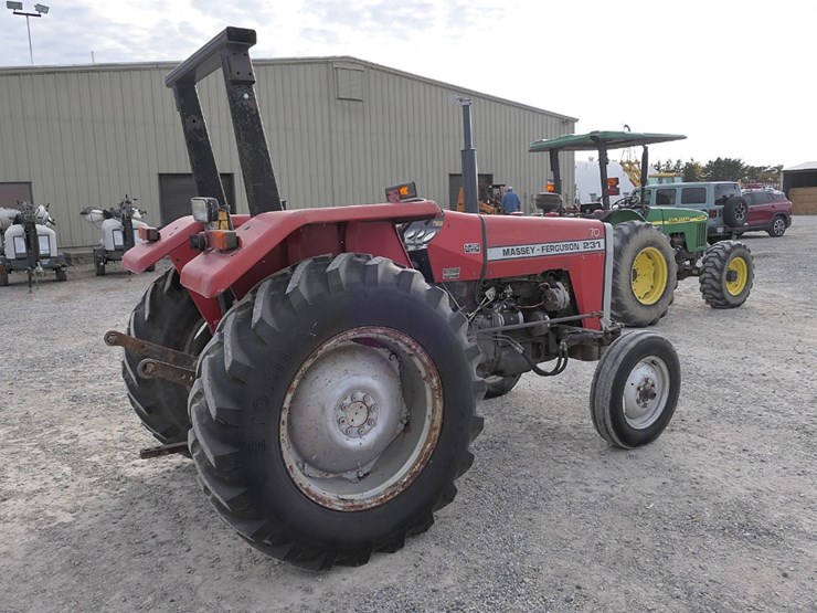 massey-ferguson-231-image-4