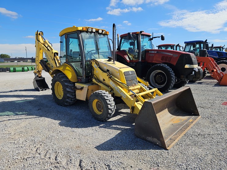 2004-new-holland-lb75b-image-26