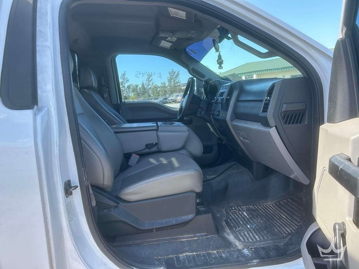 2017-ford-f350-image-25