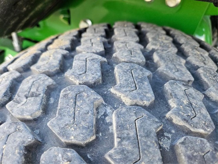 2020-john-deere-z930r-image-27