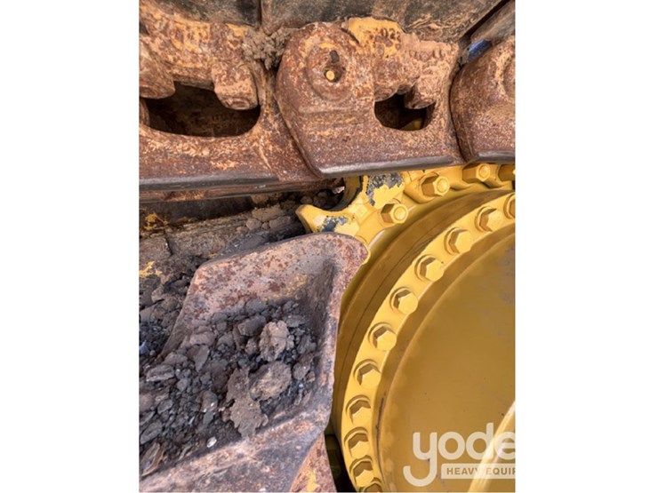 2023-komatsu-d61pxi-24-image-14