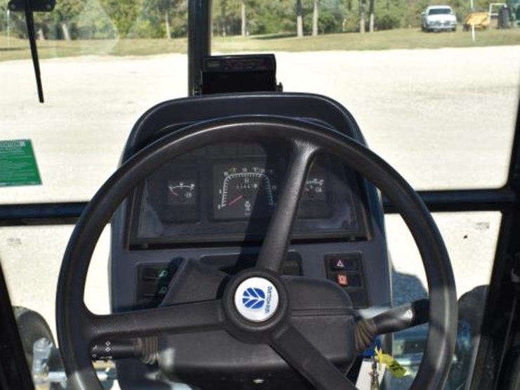 new-holland-ts100-image-10